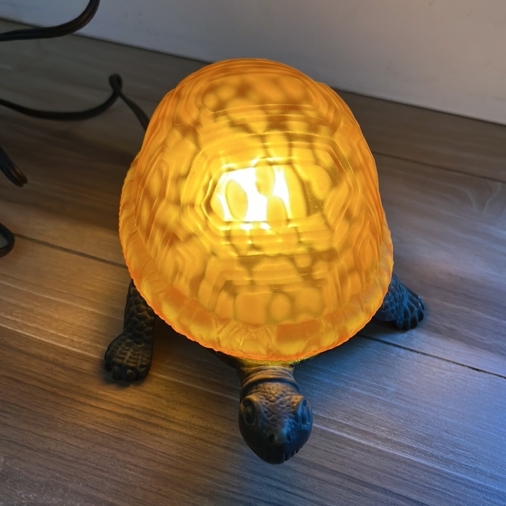 Tiffany Style Amber Glass Turtle Table Lamp - Metal Base Removable Shell